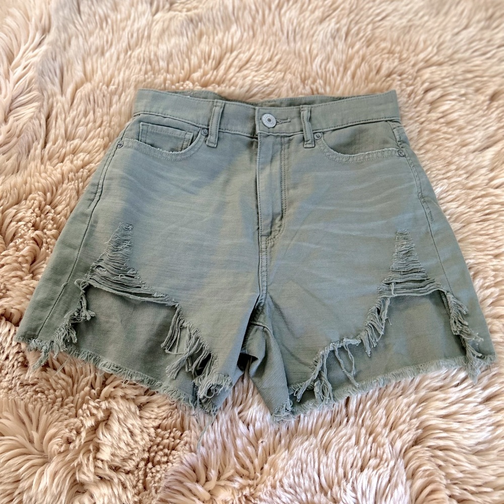 American Eagle high rise mom short green ripped